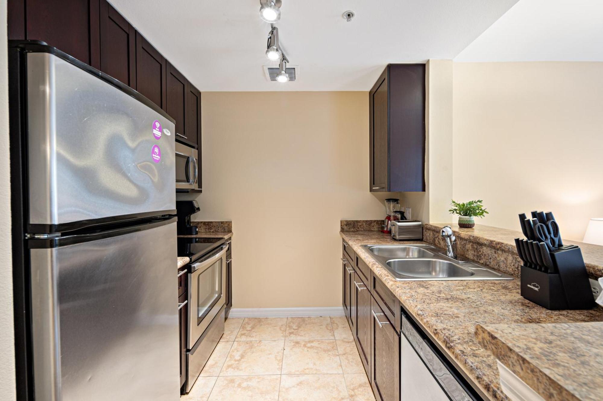 Dharma Home Suites South Miami At Red Road Commons Exterior photo